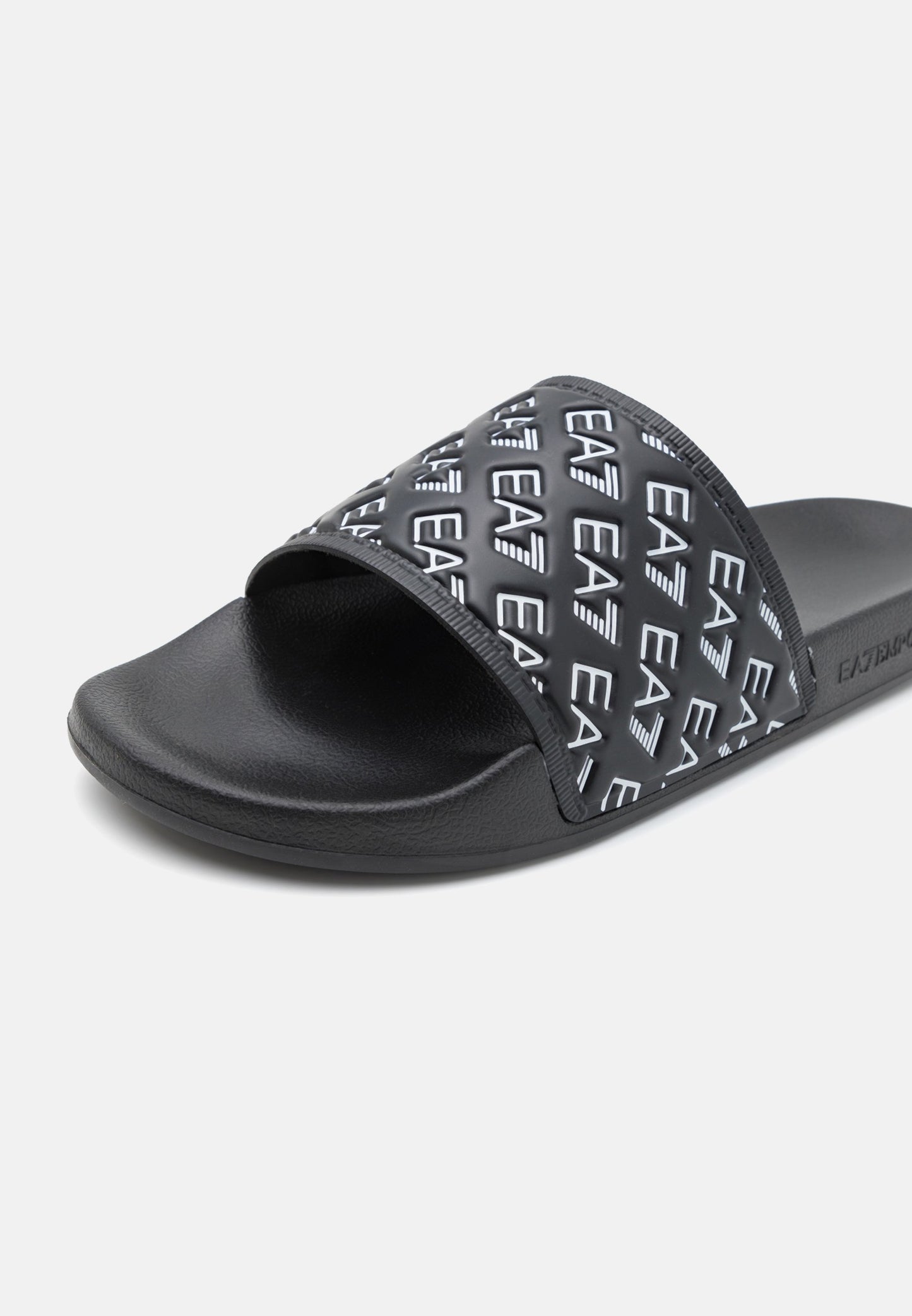 EA7 slippers