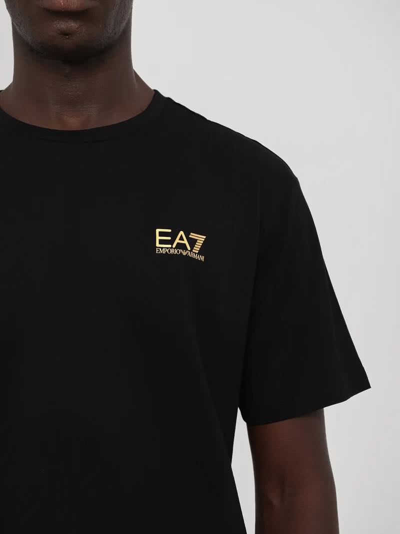 EA7 t-shirt