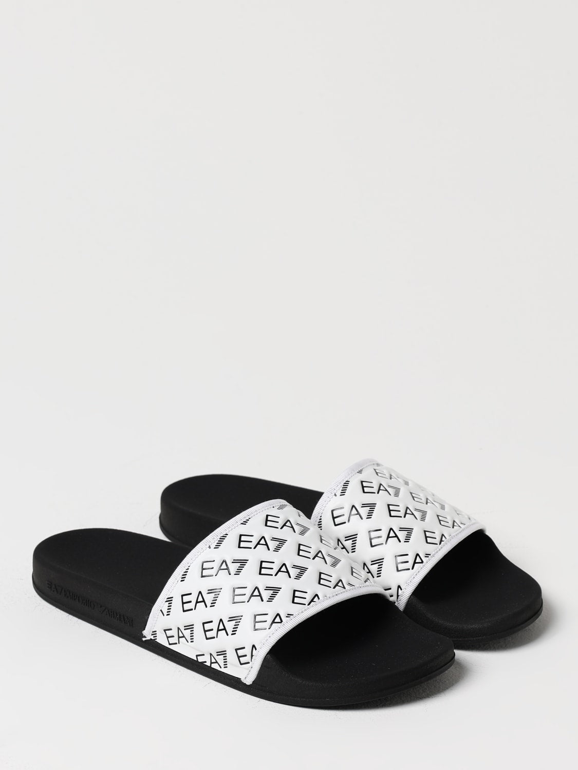 EA7 slippers