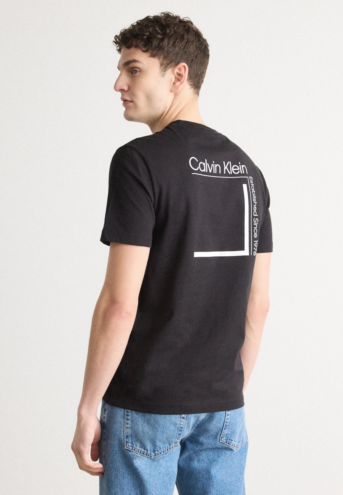 Calvin Klein t-shirt