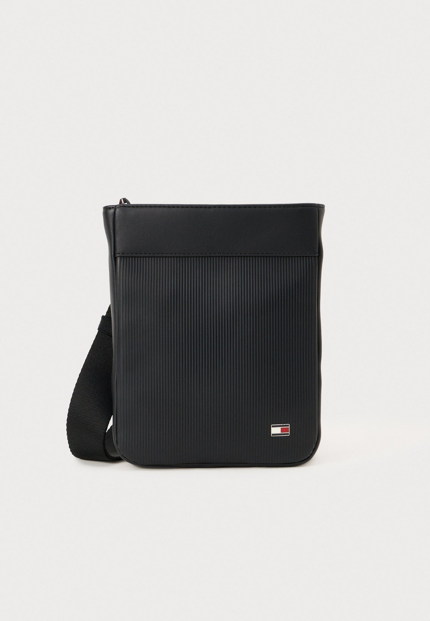 Tommy Hilfiger bag