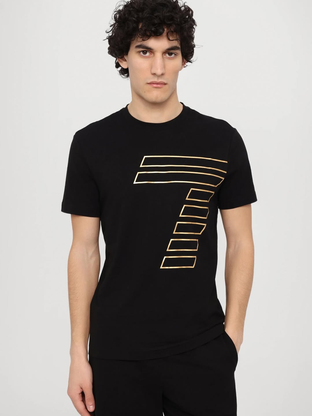 EA7 t-shirt