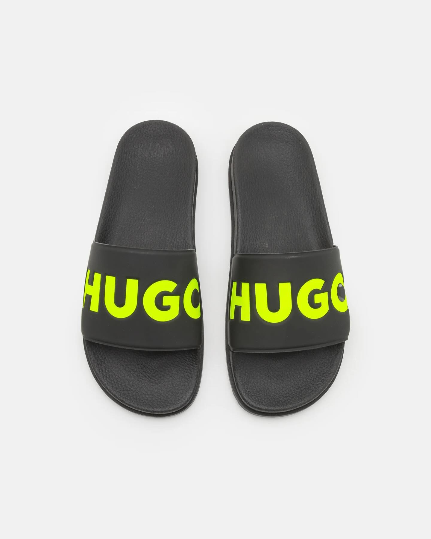Hugo slippers